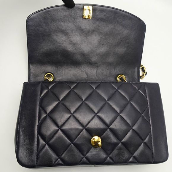 Chanel Matelasse Chain Shoulder Bag Diagonal Lambskin Navy - Picture 6 of 7